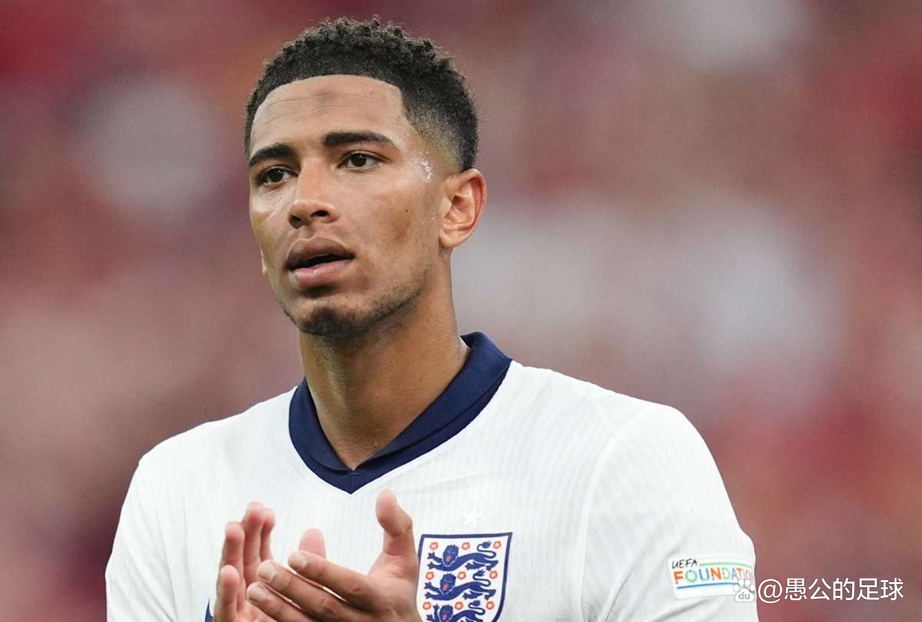 米体：拉齐奥重启主场放飞雄鹰仪式，新鹰将于2026年首次亮相（米兰体育报：拉齐奥将恢复主场放鹰传统，新鹰预计2026年首秀）