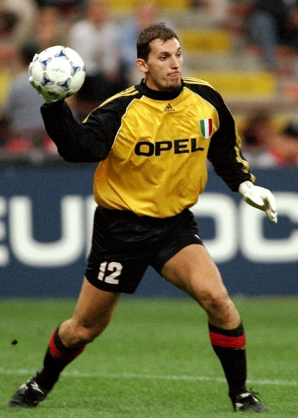 若出战多特，B席将成为第4位欧冠出场达到100次的葡萄牙球员（若出战多特，B席将成为欧冠百场的第4位葡萄牙球员）