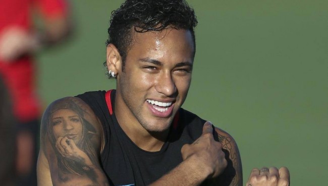 天降神兵，埃斯皮诺替补登场后即在底线附近攻入神仙球制胜（神奇替补埃斯皮诺底线附近一脚神仙球锁定胜局）