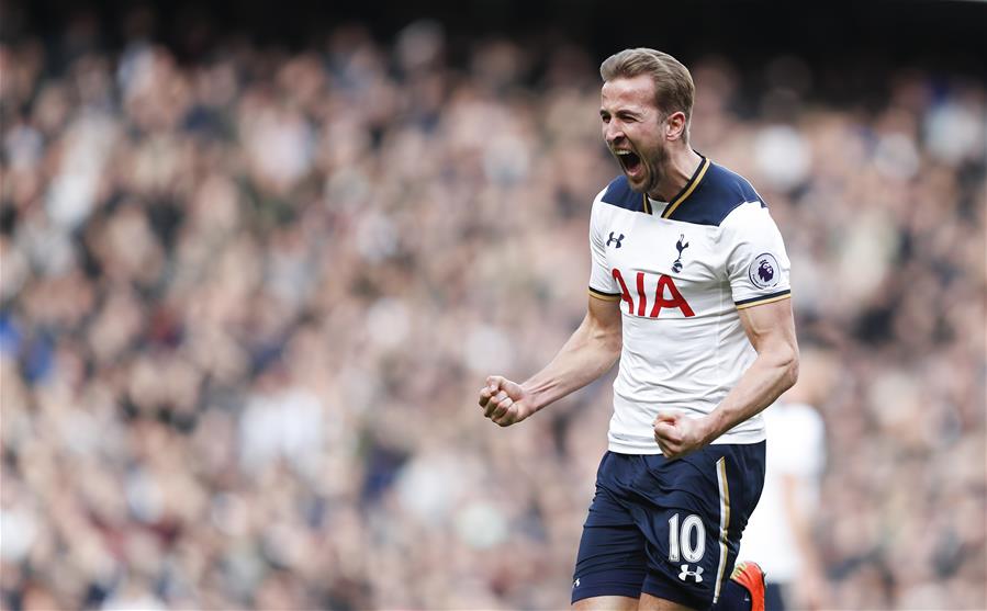 备受关注！74611名球迷现场观战英格兰女足vs中国女足的友谊赛（英格兰女足对阵中国女足友谊赛吸引74611名球迷到场观战）