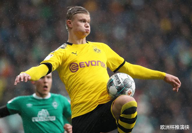 孙兴慜德转身价下跌300万欧，最新身价为1700万欧（德转更新：孙兴慜身价降至1700万欧，较此前下跌300万欧）