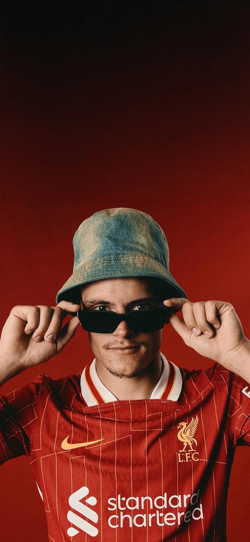 记者：今年是浙江队的过渡赛季，明年球队将重新组建（记者：浙江队本季处于过渡期，明年计划重组）